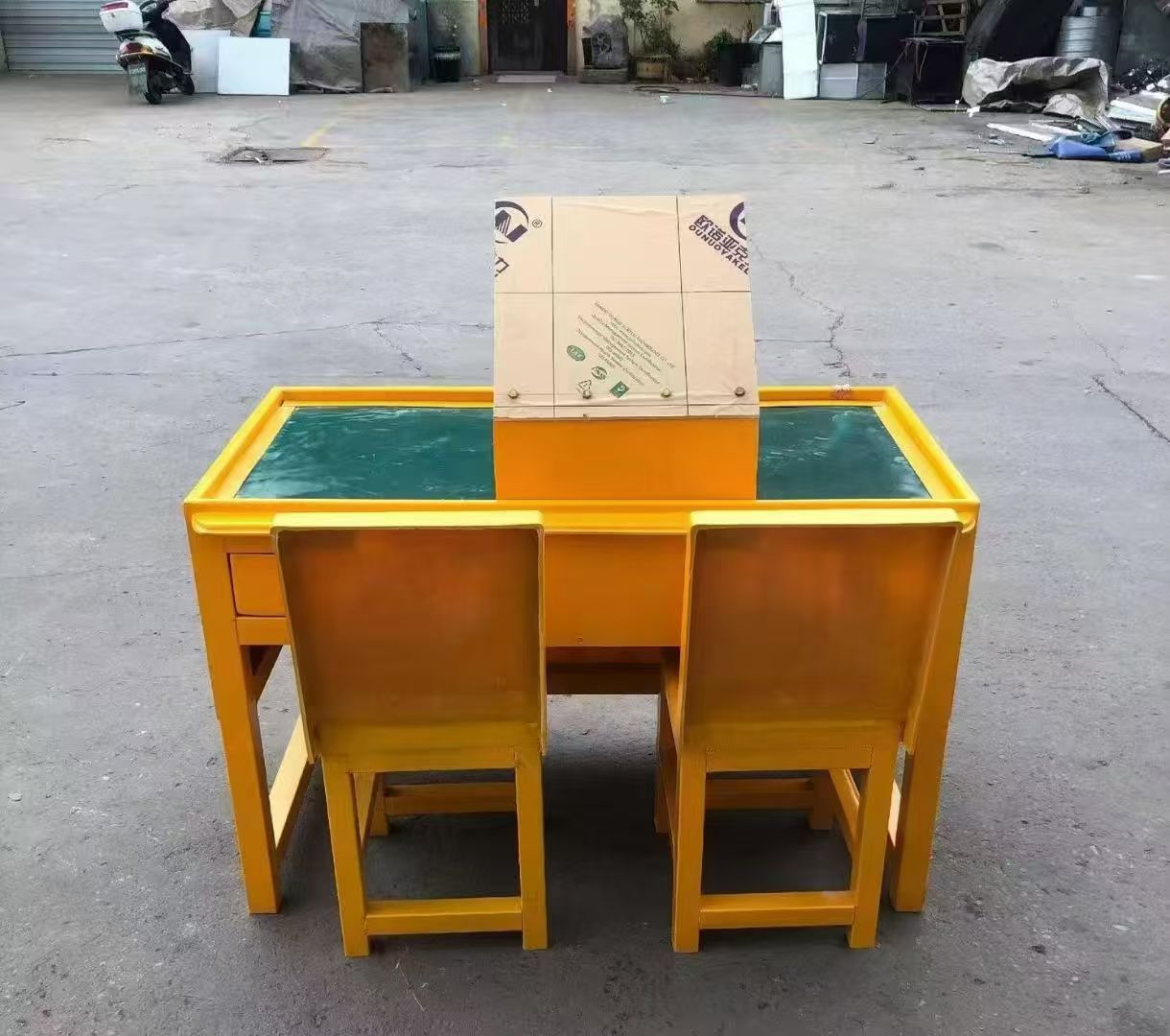 潍城防静电导通桌井下煤矿火工品发放桌：危险品流转的安全守护者